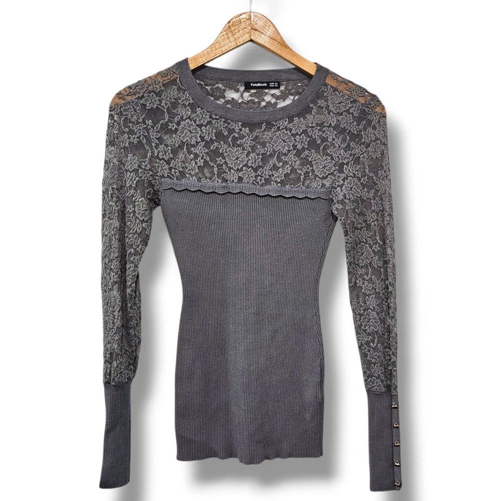 Patty Boutik Top XS Women Gray Lace Yoke Ribbed Knit Gold Button Cuff Whimsigoth